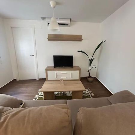 Petite California Duenas Apartment Seville Exterior photo