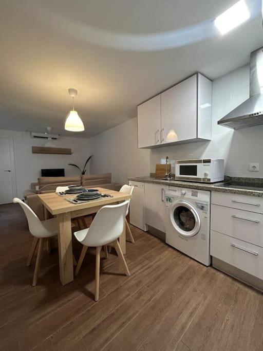 Petite California Duenas Apartment Seville Exterior photo